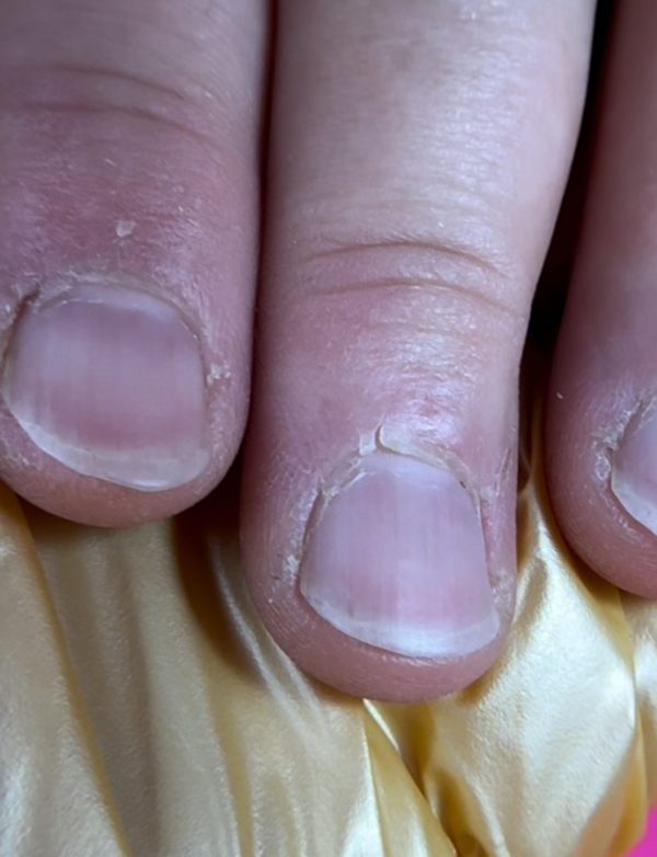 polish_save Combi Manicure & μικροδιορθώσεις στο ελεύθερο άκρο